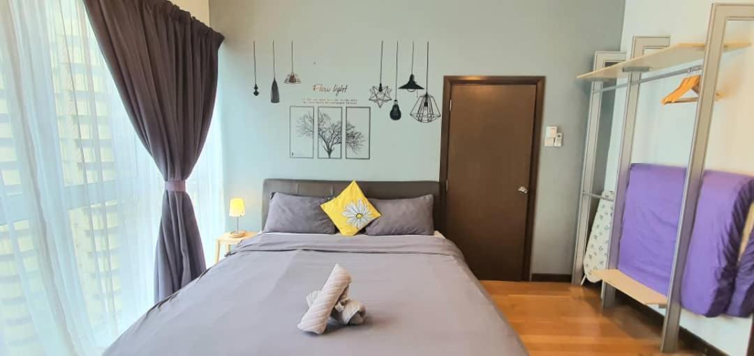 Regalia Suites Klcc View Rooftop Infinity Pool By Angkasa Homes กัวลาลัมเปอร์ ภายนอก รูปภาพ